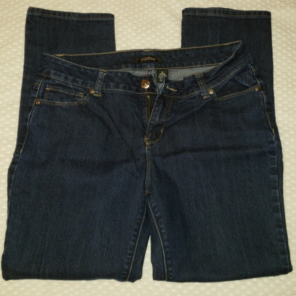 Roz & Ali  Dark denim straight leg jeans
